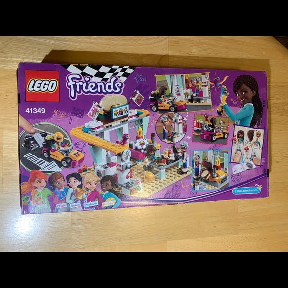 NIB Lego Friends Drifting Diner - Picture 2 of 3